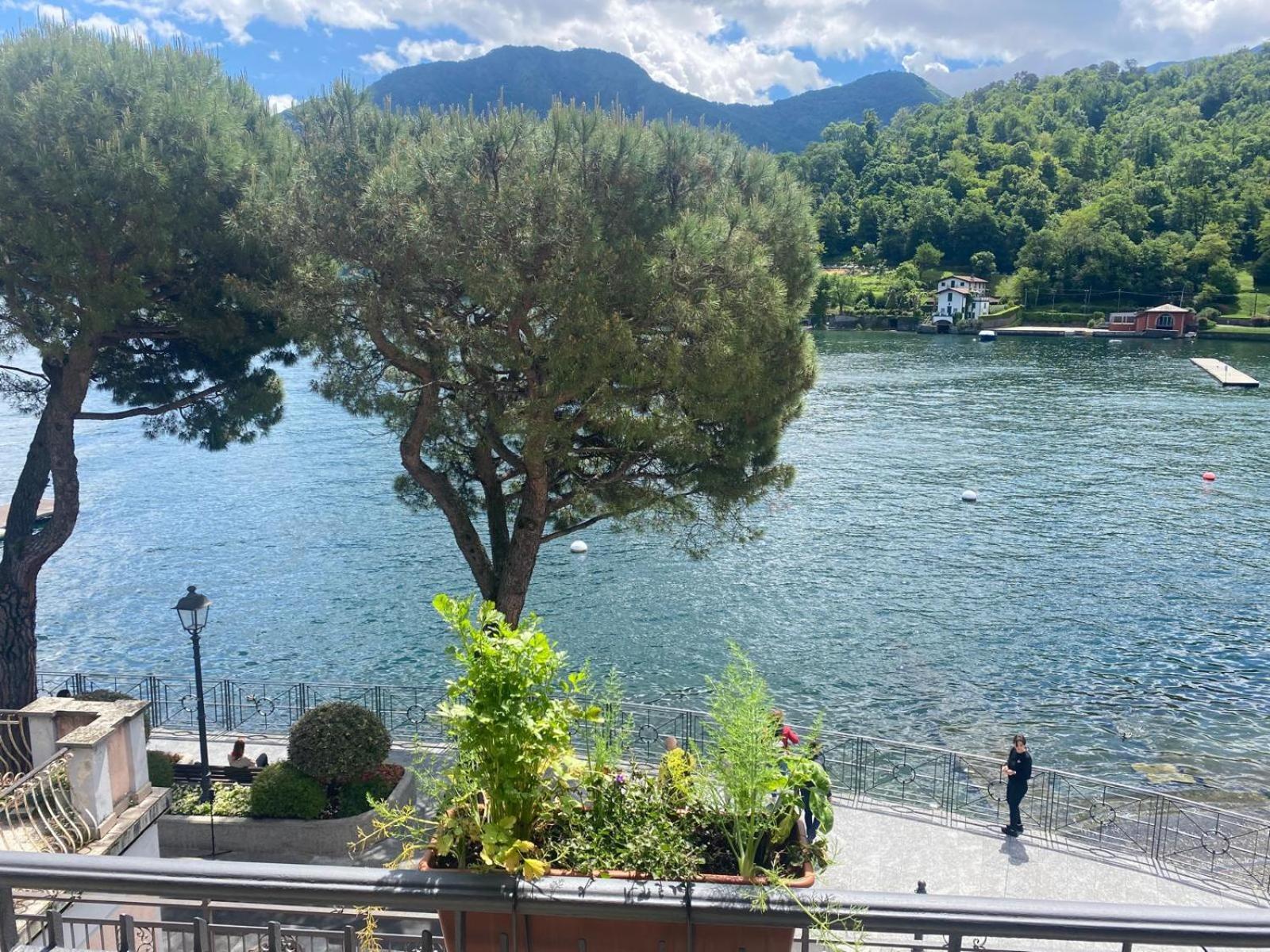 La Casa Sul Lago Ленно Екстер'єр фото